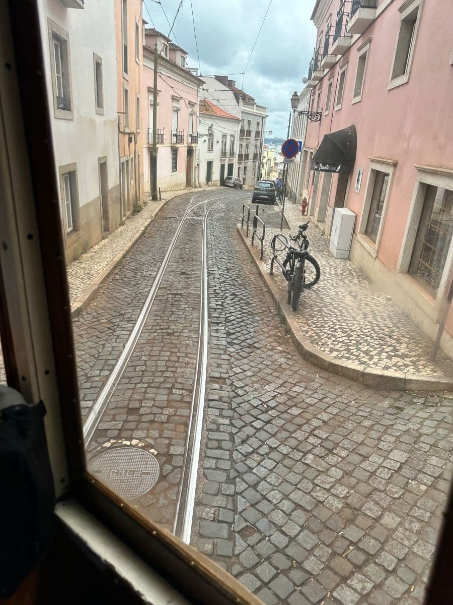 Tram 28E stop