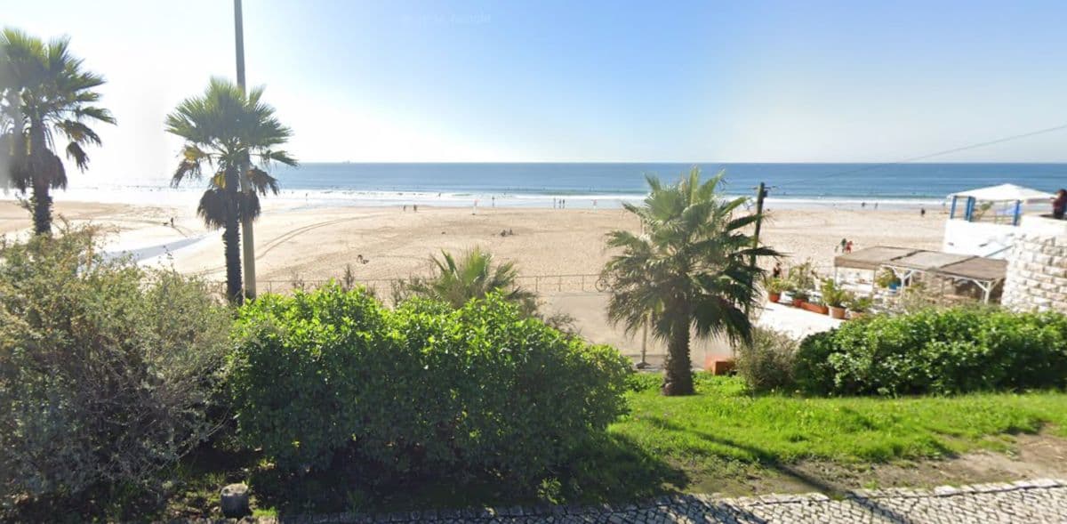 Carcavelos beach