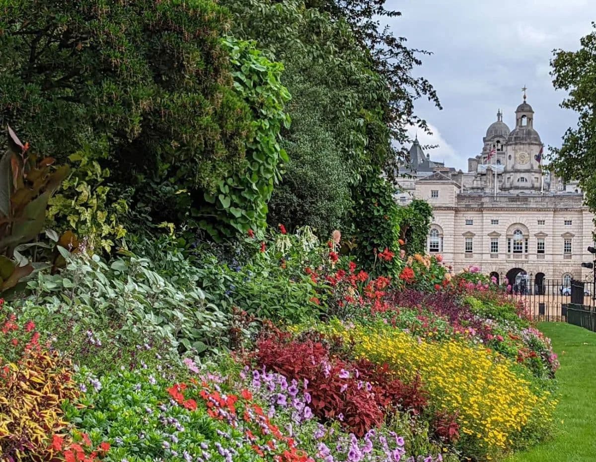 Gardens, Palaces & Brews in London